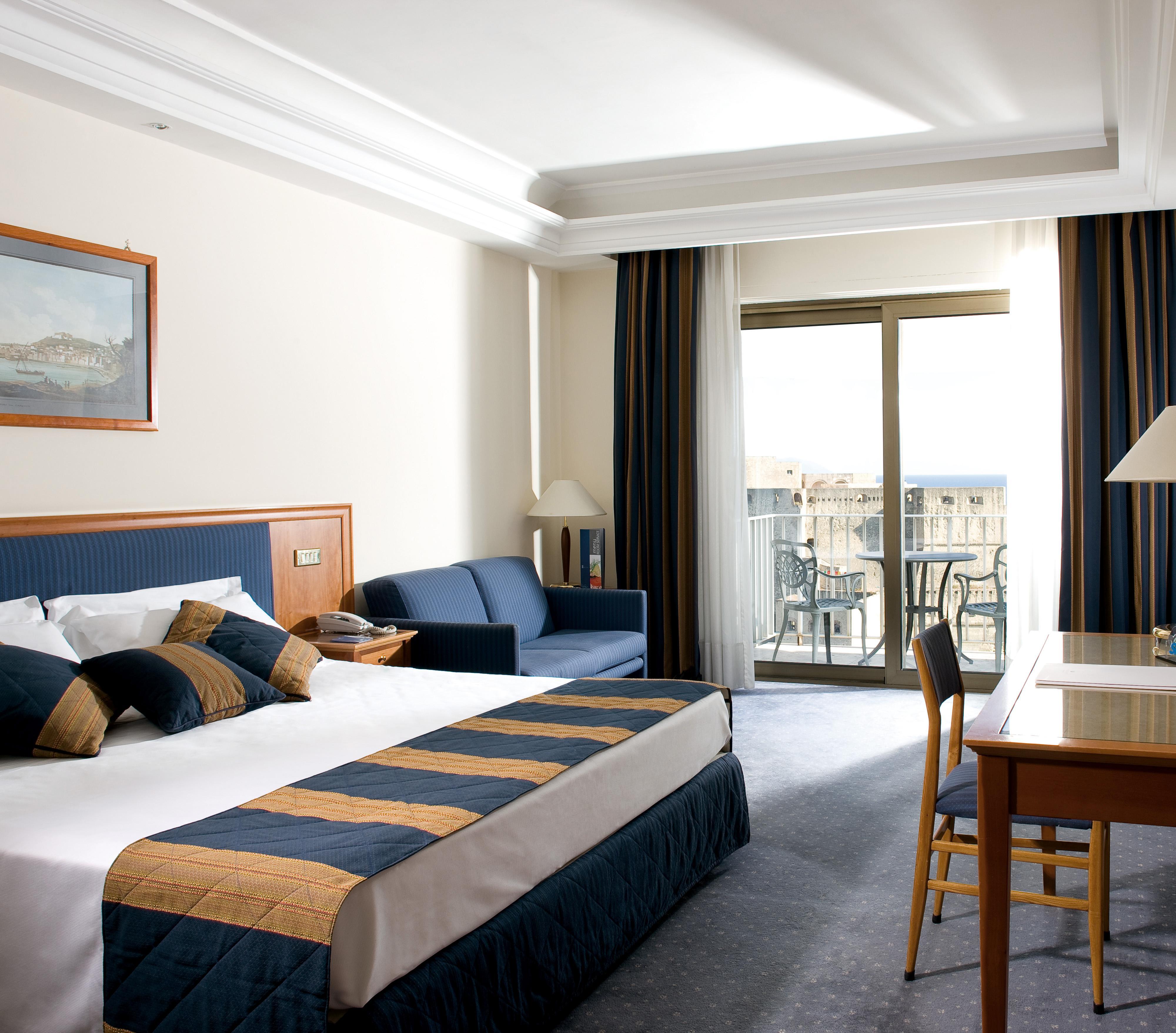Hotel Royal Continental Napoli Esterno foto