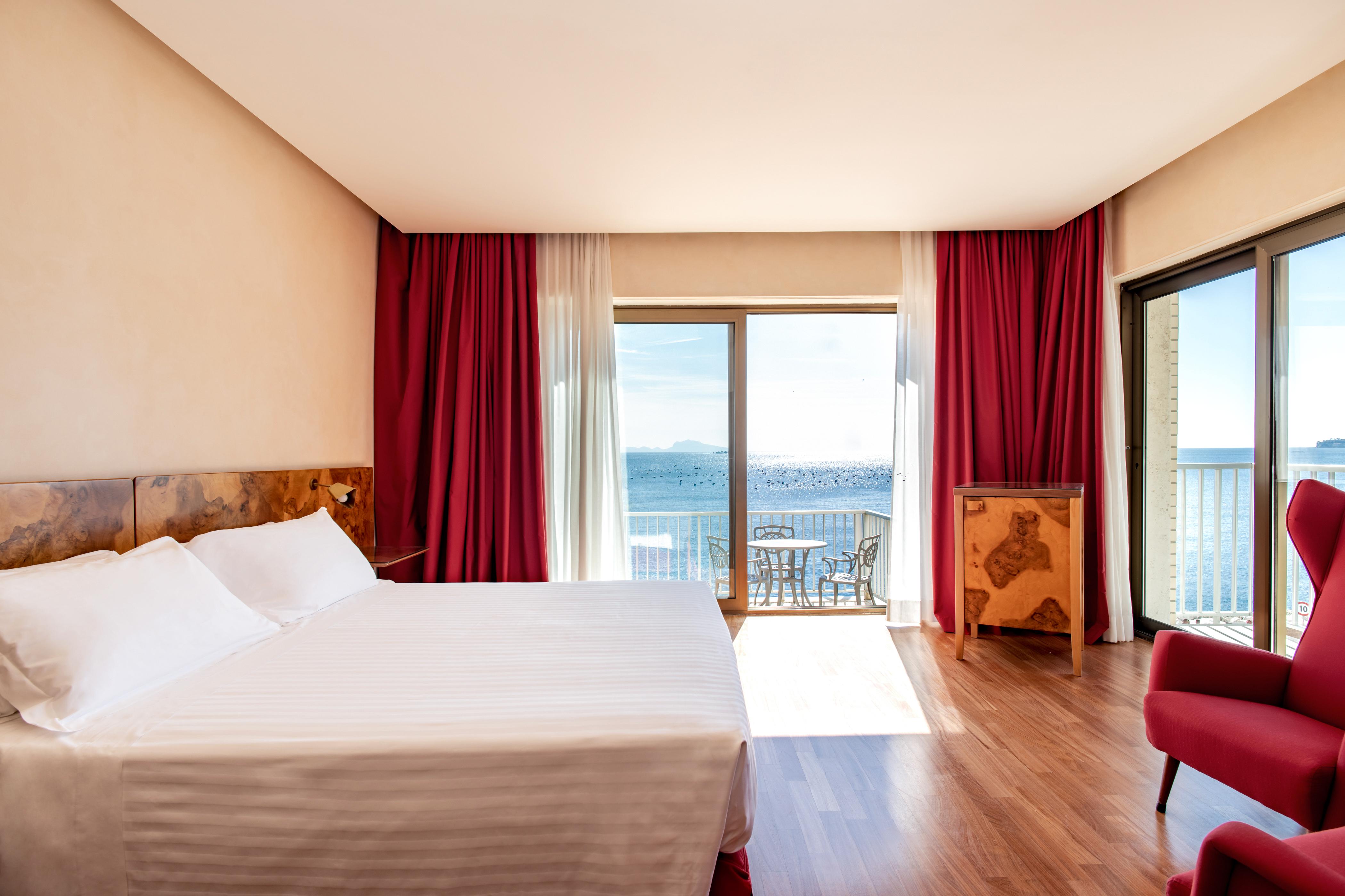 Hotel Royal Continental Napoli Esterno foto