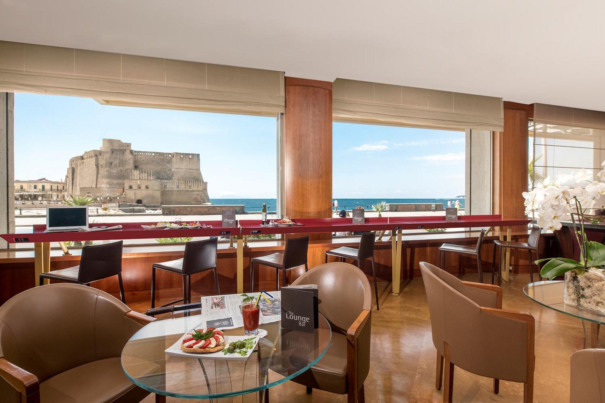 Hotel Royal Continental Napoli Esterno foto