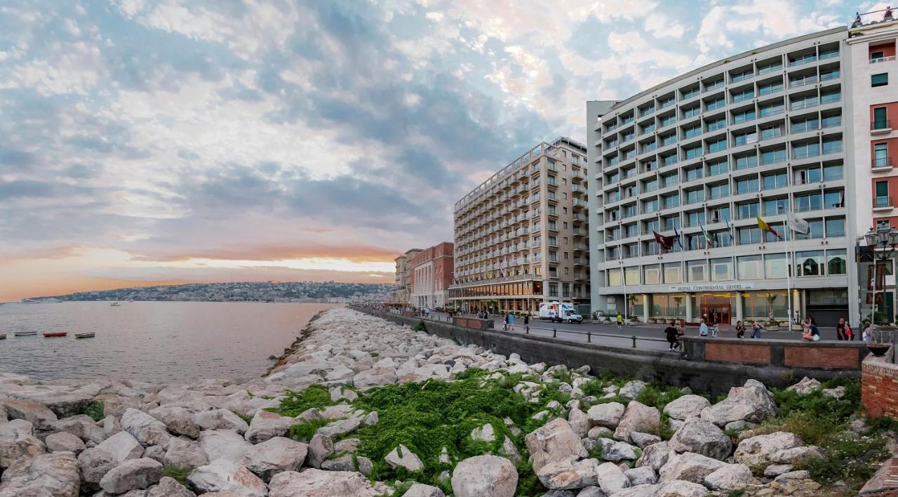 Hotel Royal Continental Napoli Esterno foto